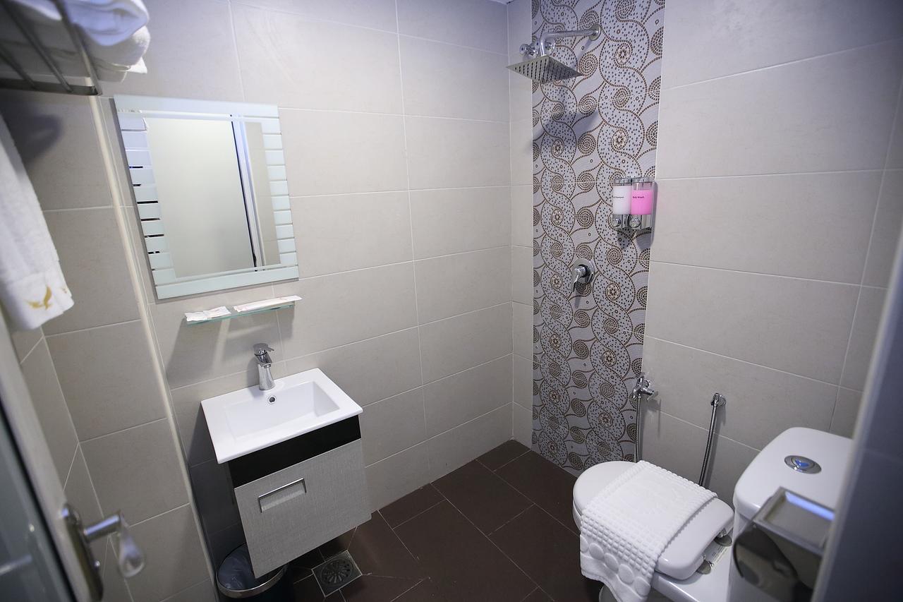 Al Khatiri Hotel Kubang Kerian Exterior foto